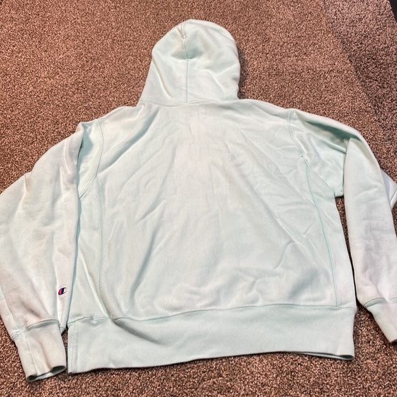 Champion hoodie. Men’s size M. Light blue. - Picture 10 of 10